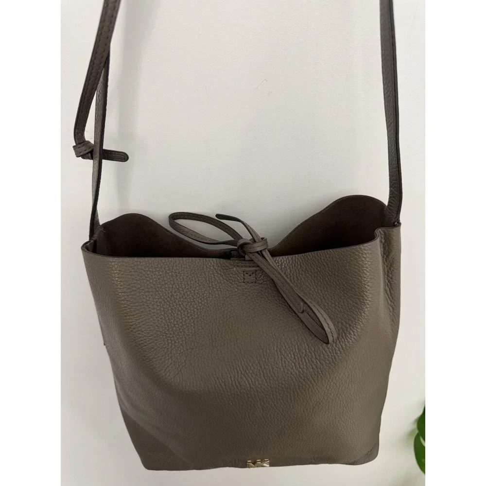Michael Kors Junie Large‎ Pebbled Leather Messenger Bag